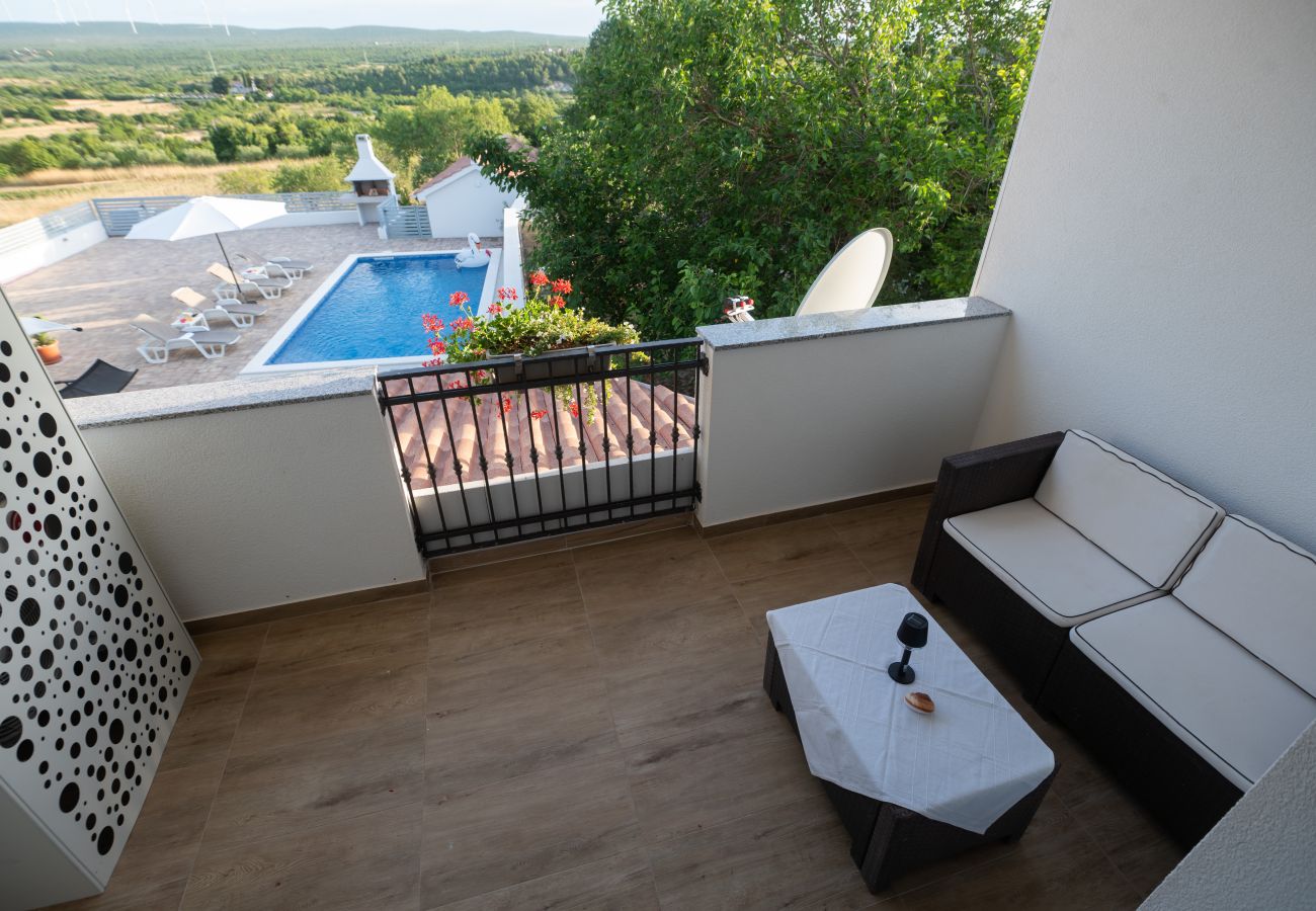House in Pridraga - Holiday Home Lantina with pool