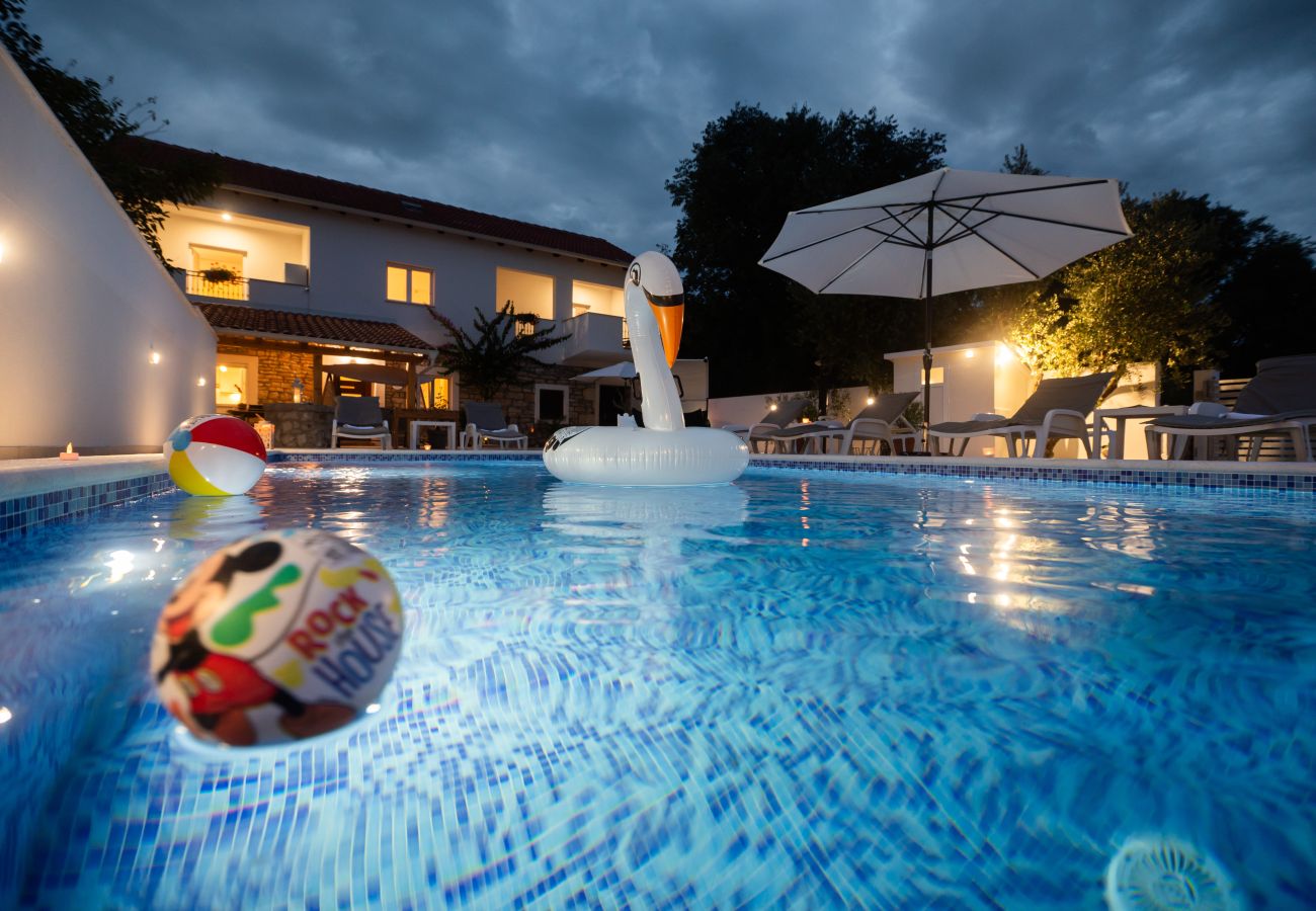 House in Pridraga - Holiday Home Lantina with pool