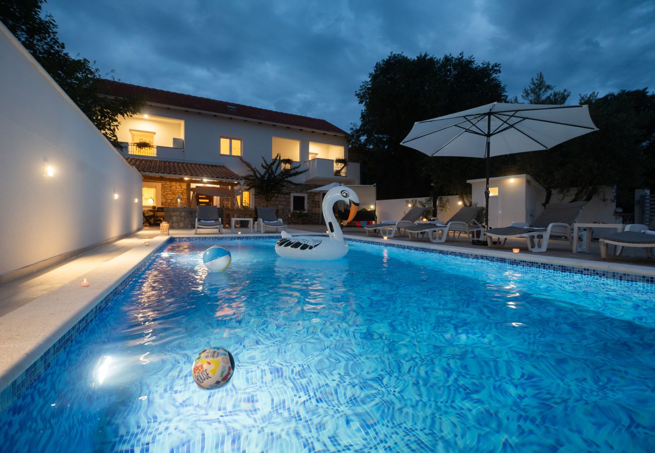 House in Pridraga - Holiday Home Lantina with pool