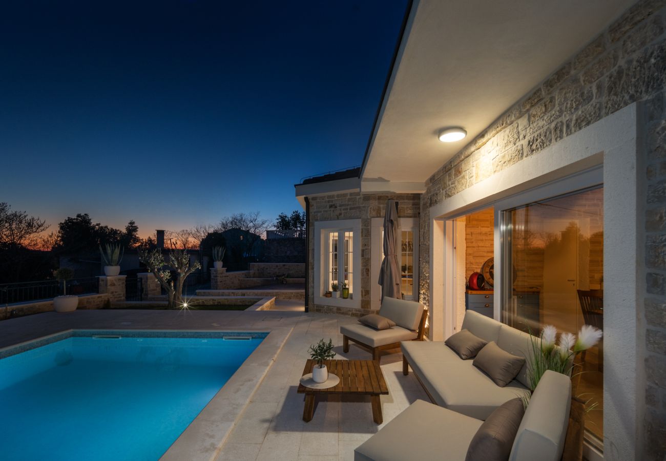 Villa in Zadar - Villa Katarina with pool
