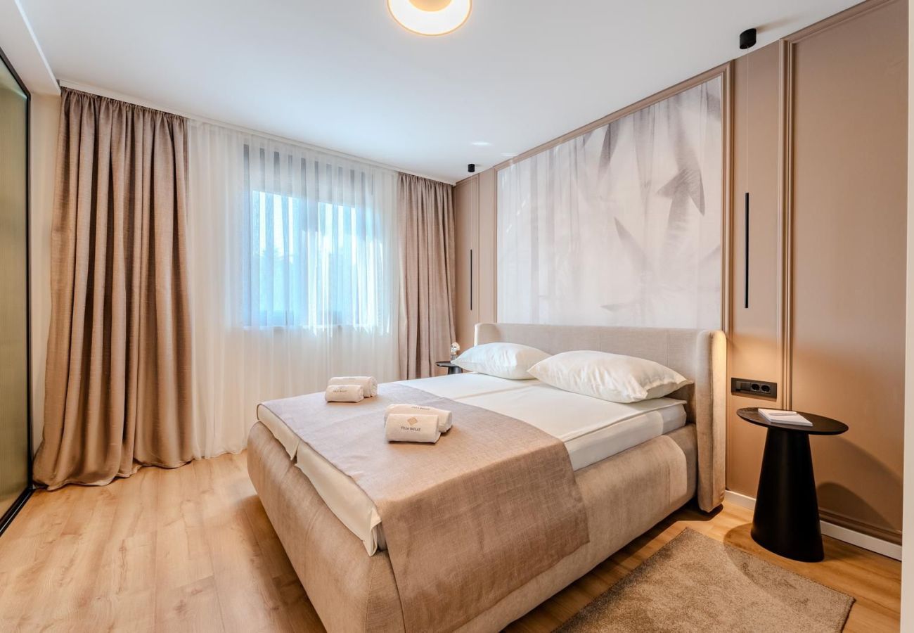 Villa in Privlaka - Villa Ballat with heated pool