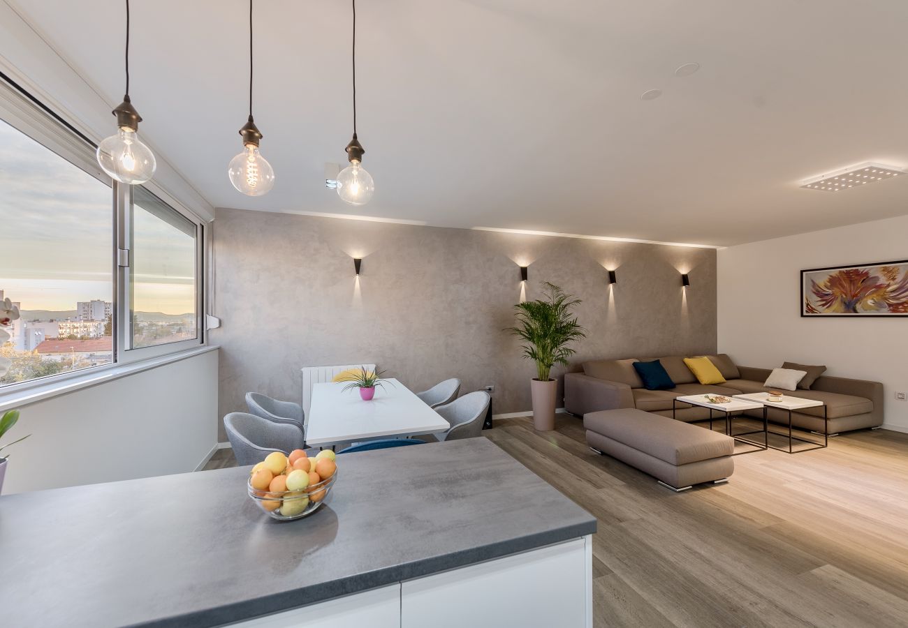 Apartment in Zadar - Deluxe Suite Rosa