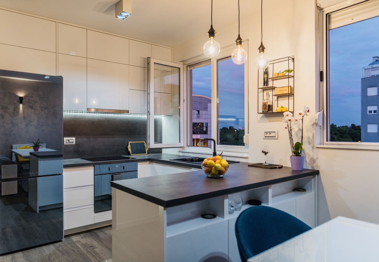 Apartment in Zadar - Deluxe Suite Rosa