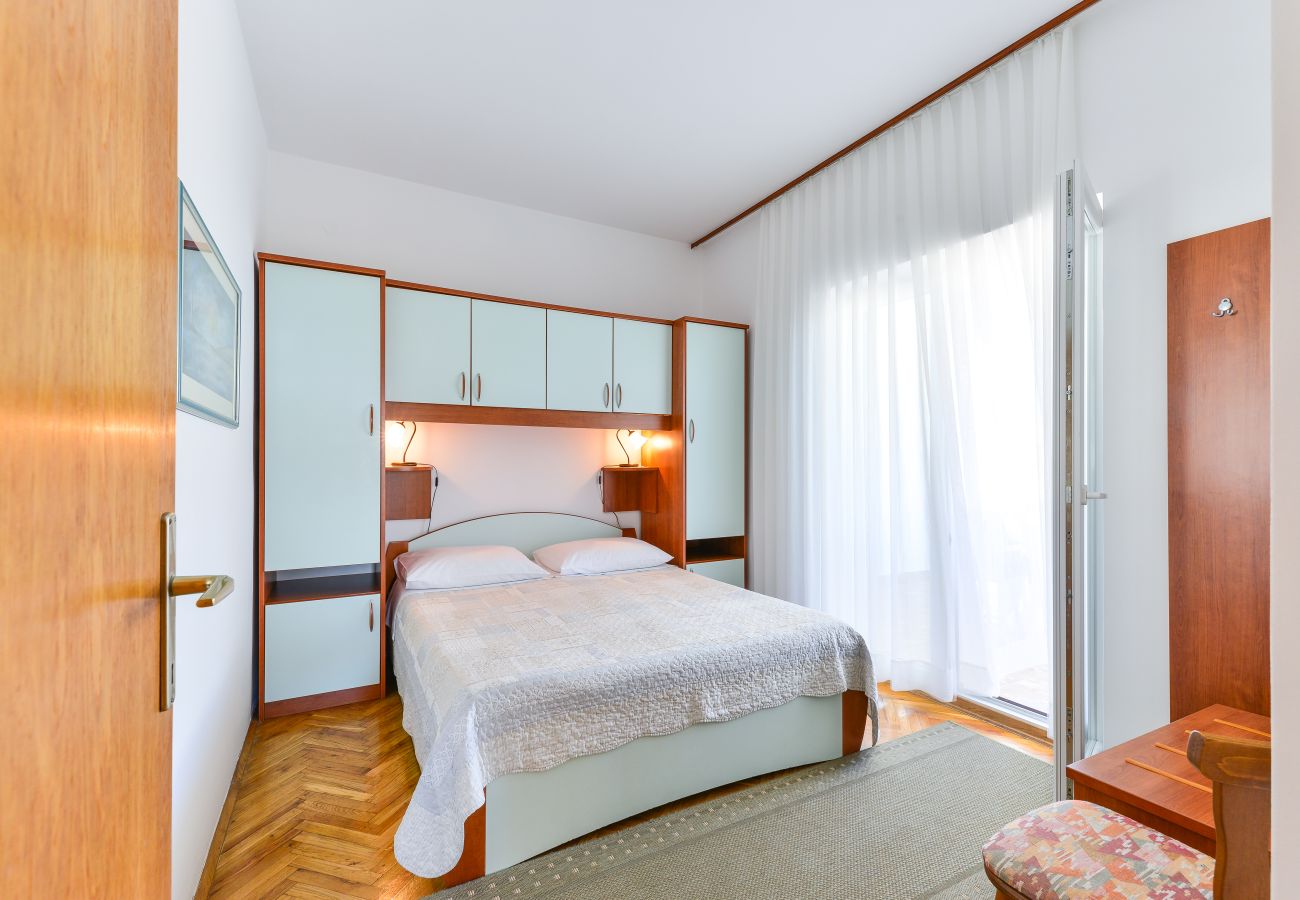 Apartment in Vir - Beachfront apartment Liverić 3