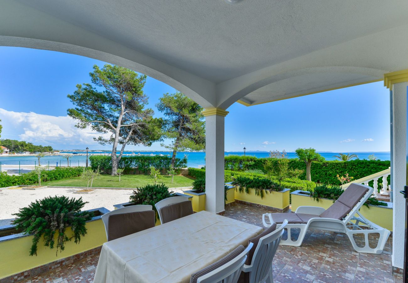 Apartment in Vir - Beachfront apartment Liverić 3