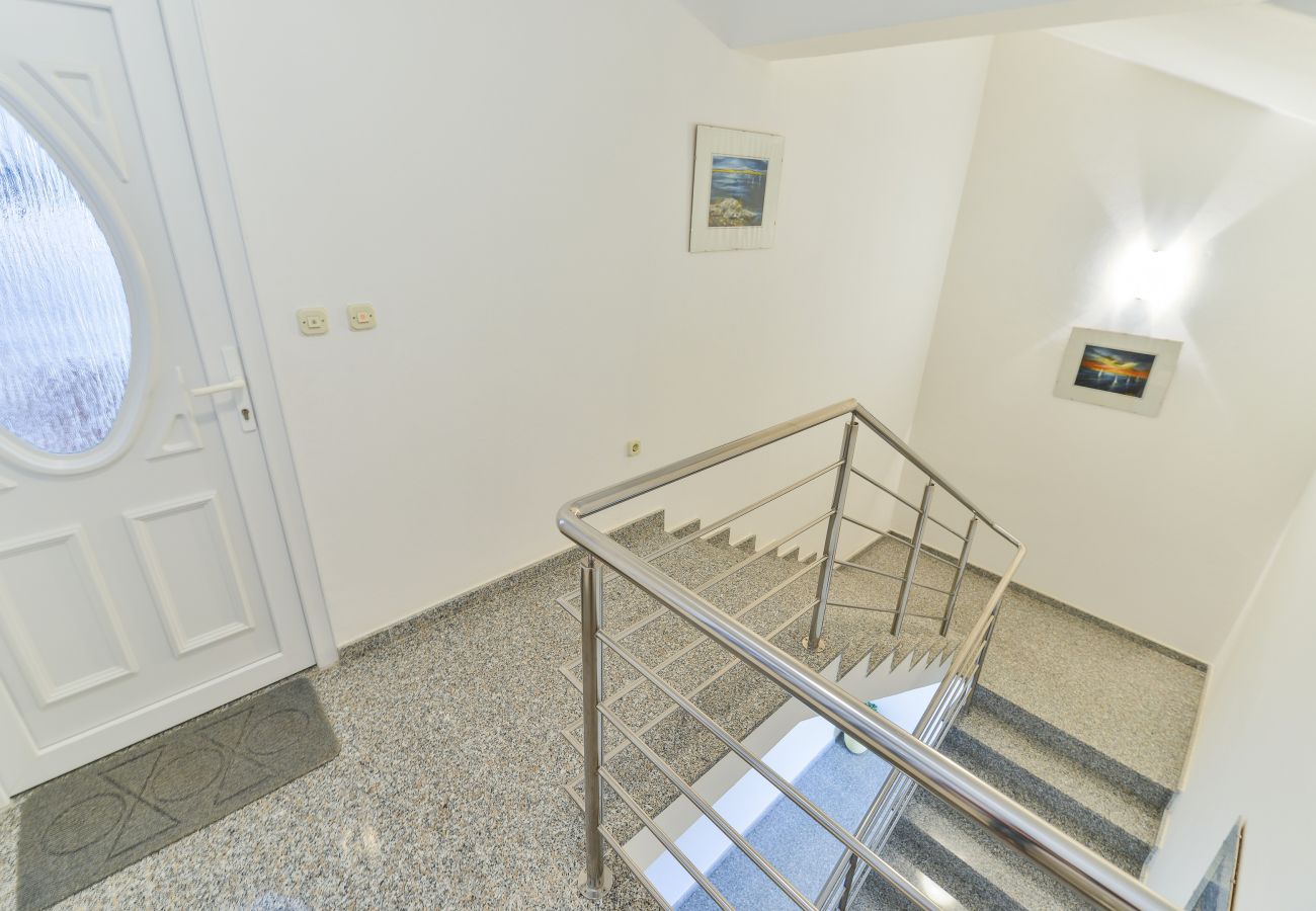 Apartment in Vir - Beachfront apartment Liverić 3