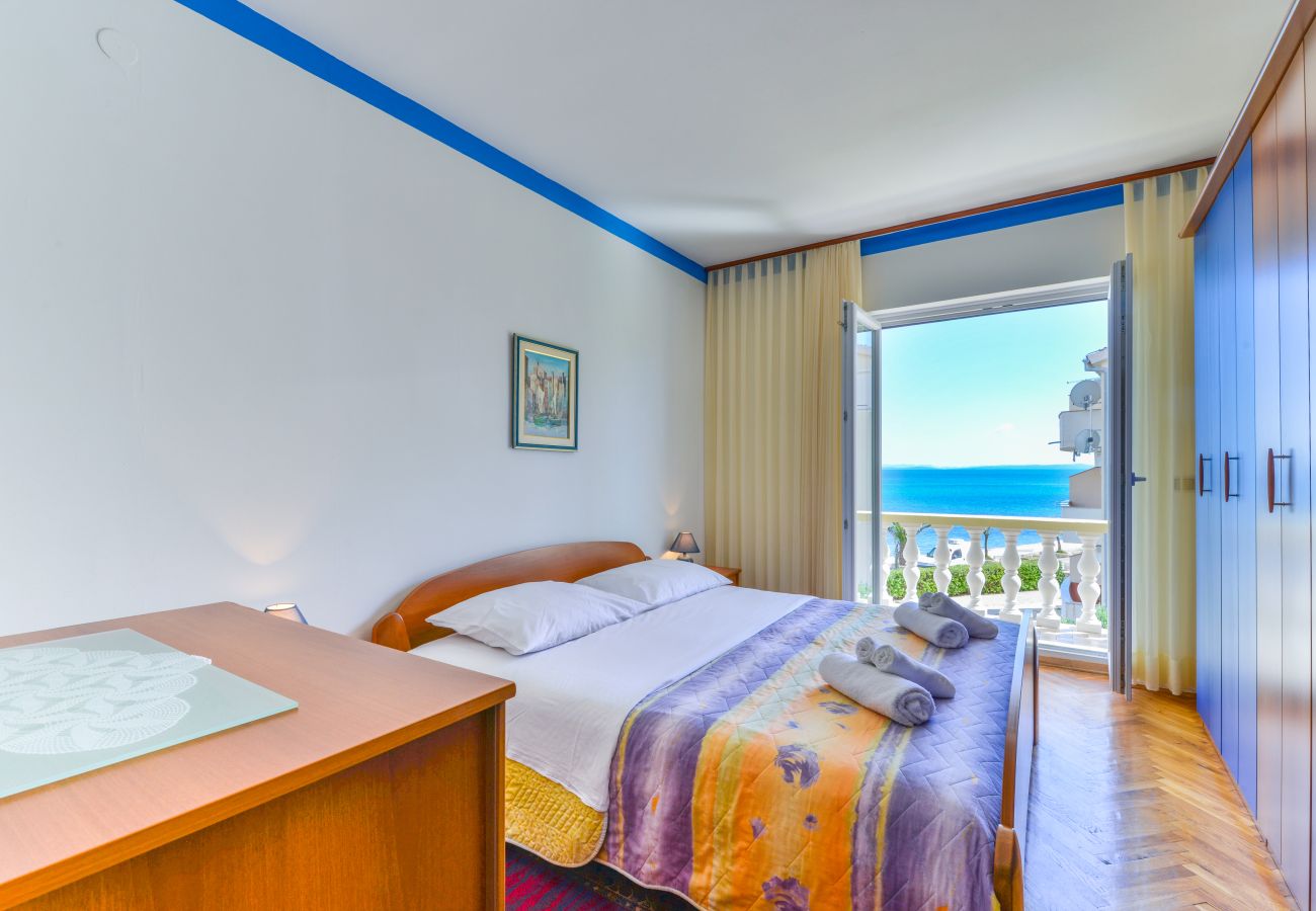 Apartment in Vir - Beachfront apartment Liverić 5
