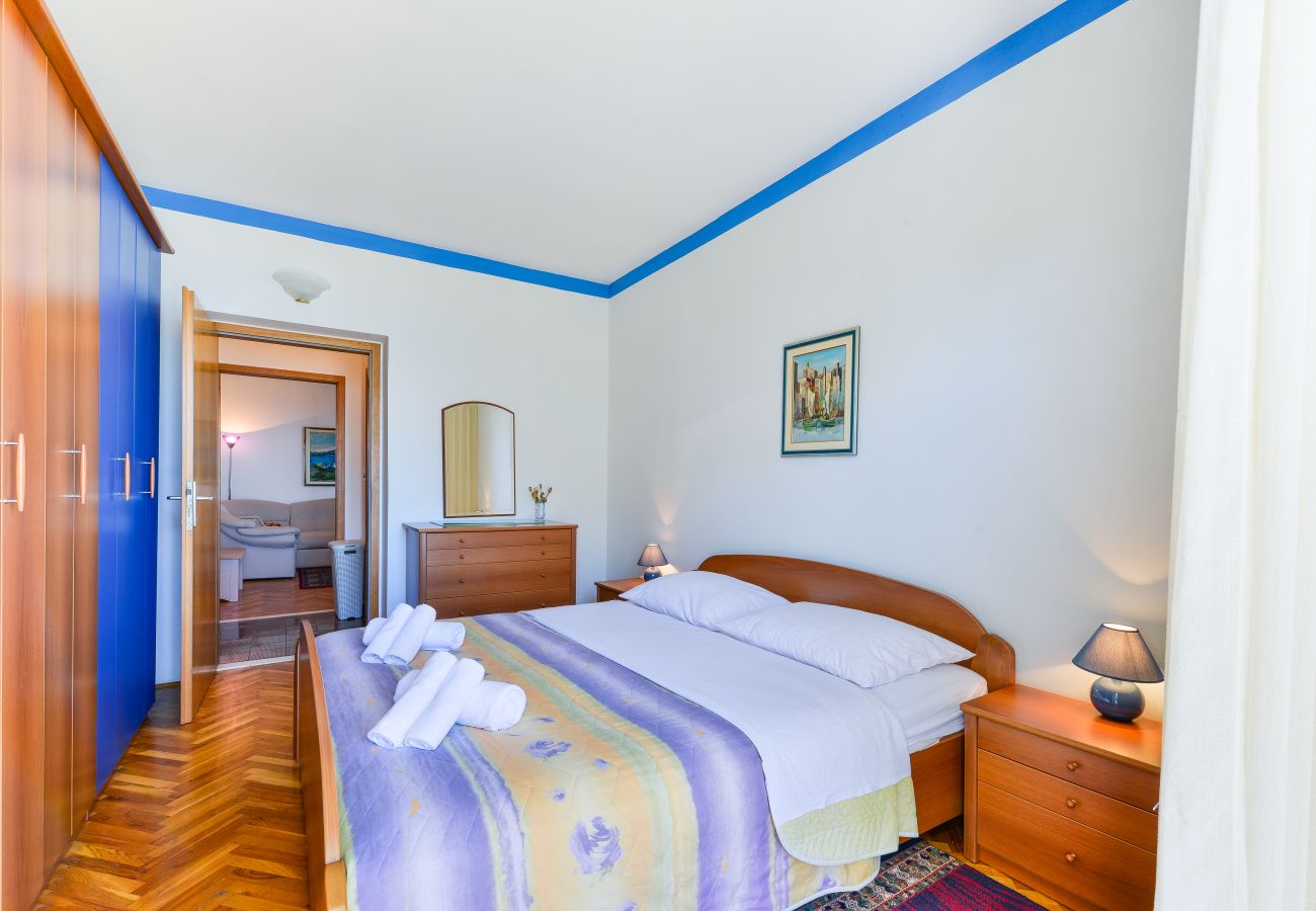 Apartment in Vir - Beachfront apartment Liverić 5