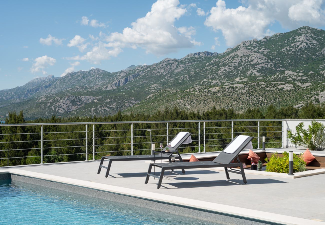 Villa in Rovanjska - Lux Villa Serene with heated pool