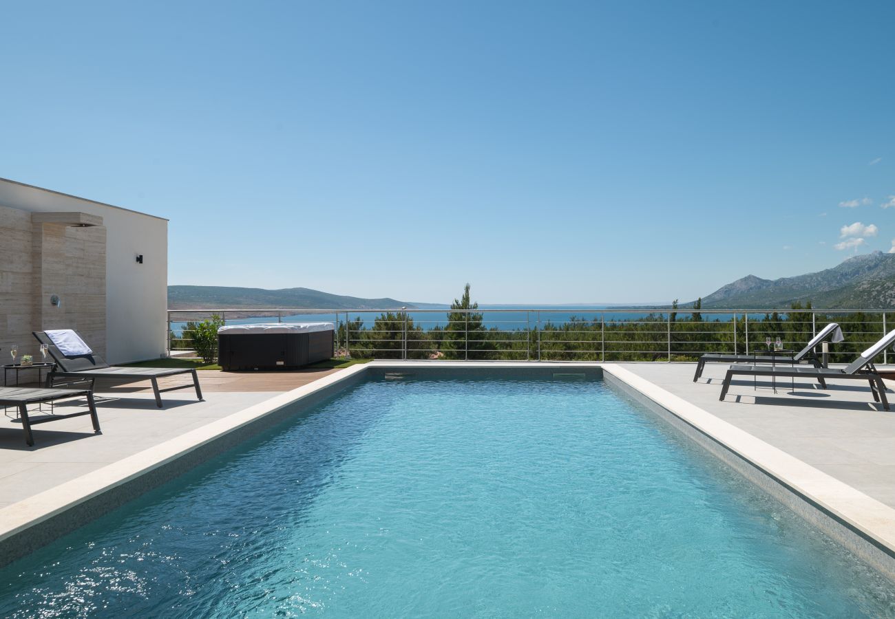 Villa in Rovanjska - Lux Villa Serene with heated pool