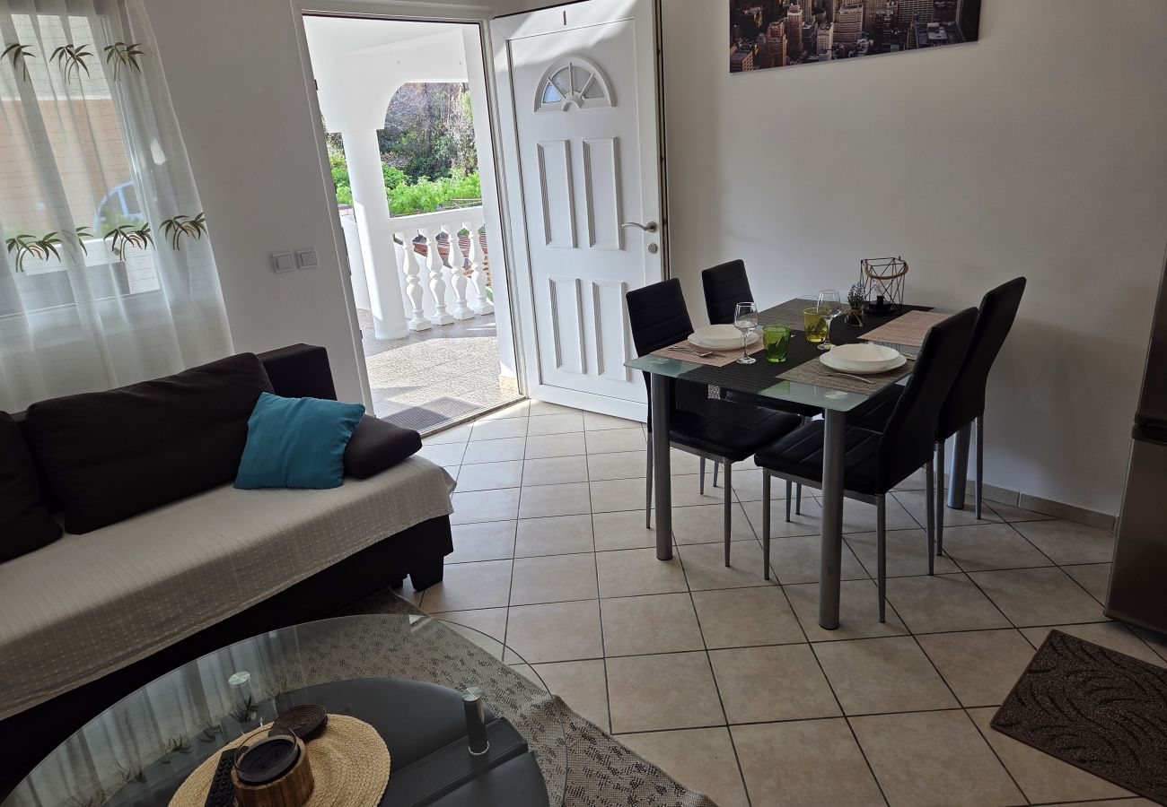 Apartment in Ražanac - Apartment Sany 1 with jacuzzi