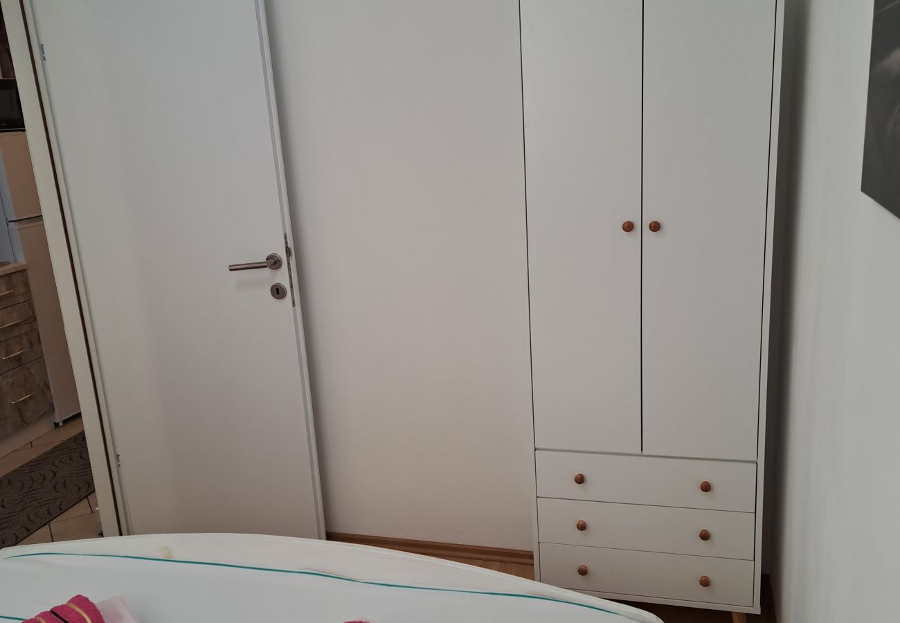 Apartment in Ražanac - Apartment Sany 2 with jacuzzi