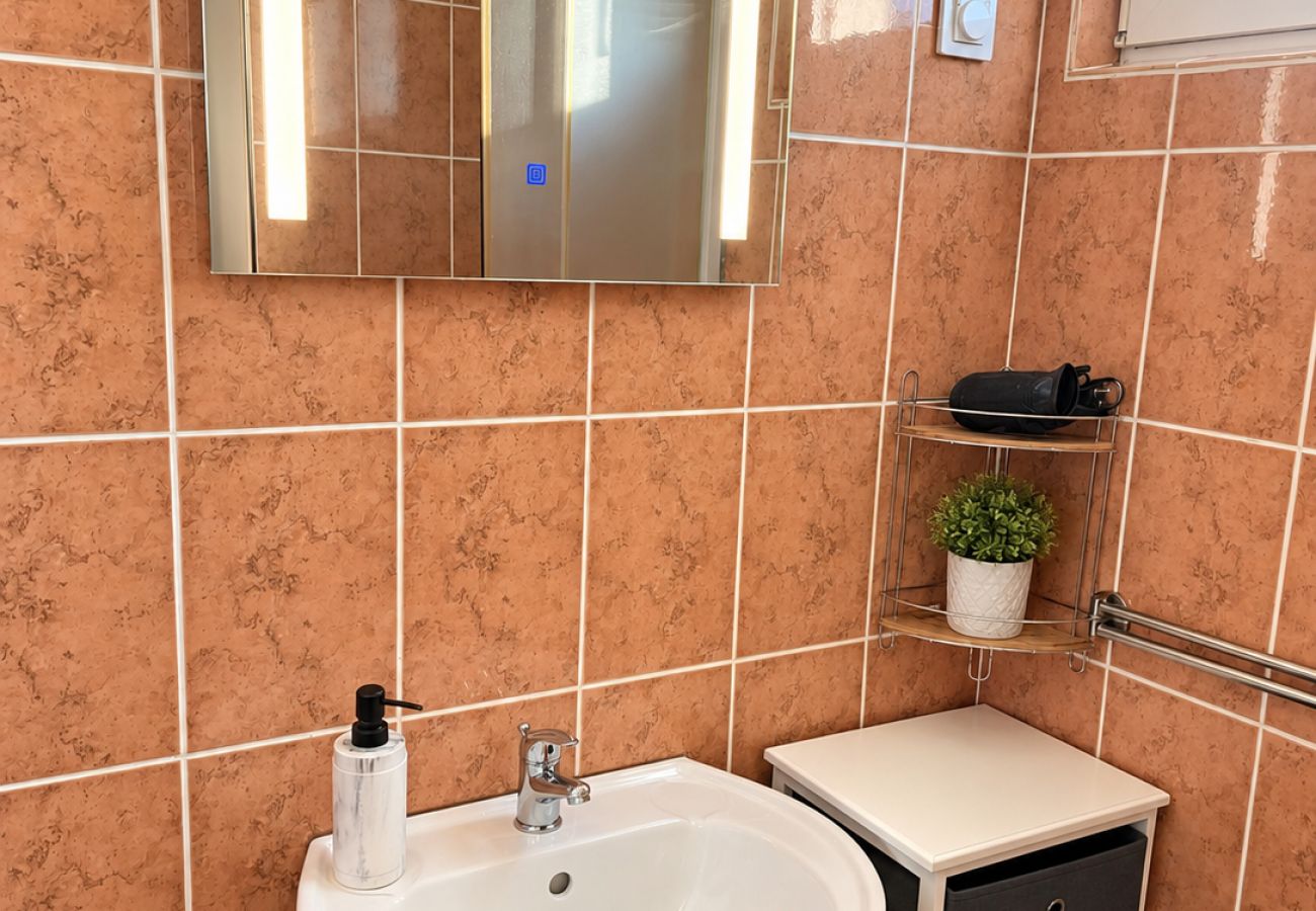 Apartment in Ražanac - Apartment Didovi Dvori 2 with jacuzzi