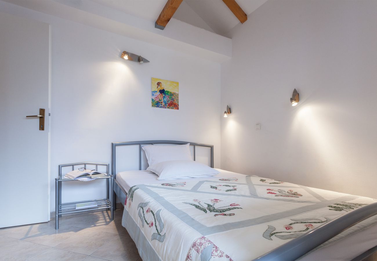 Apartment in Bibinje - Oldtown apartment Apola 2