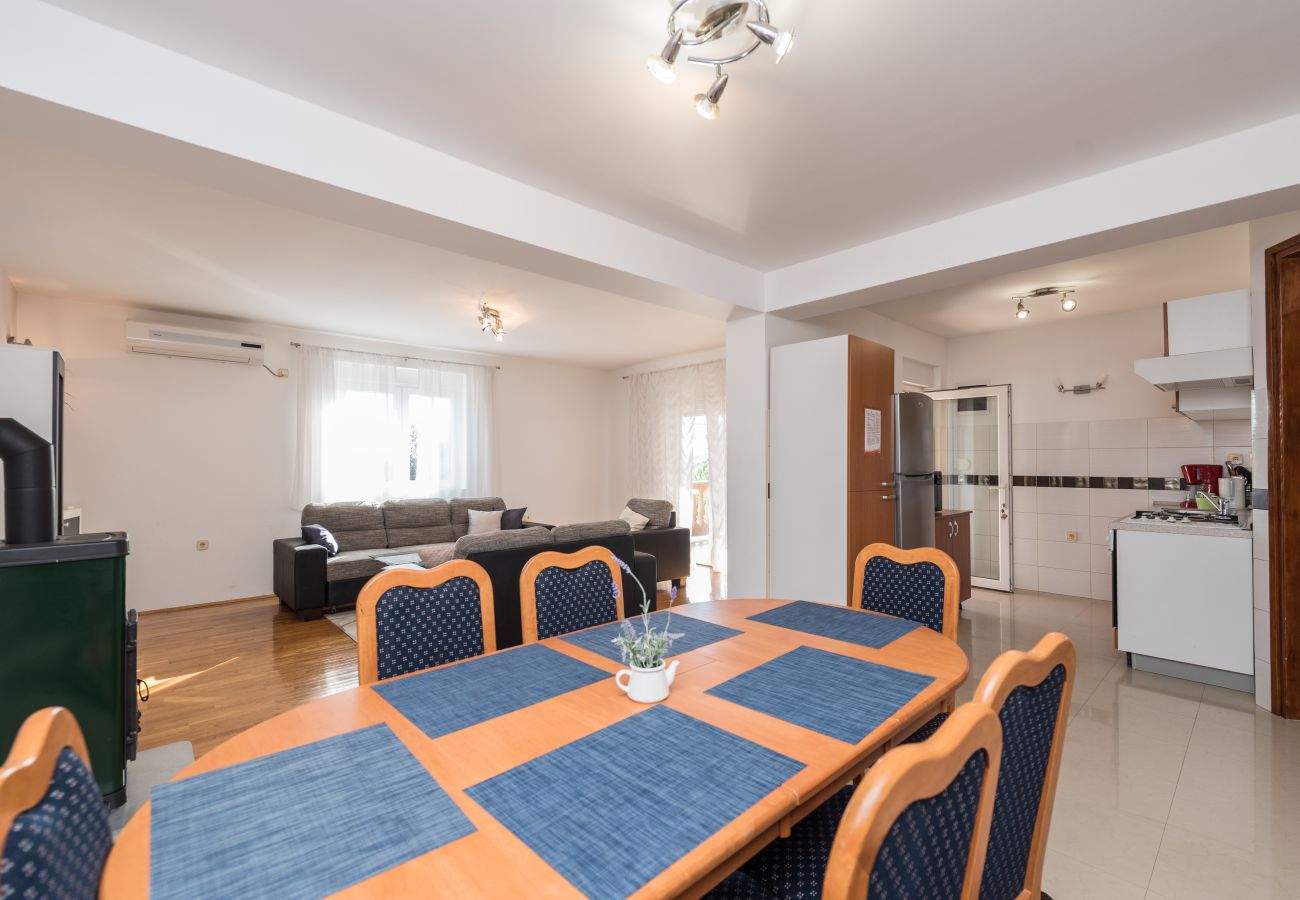 House in Bibinje - Holiday Home Lolita with pool