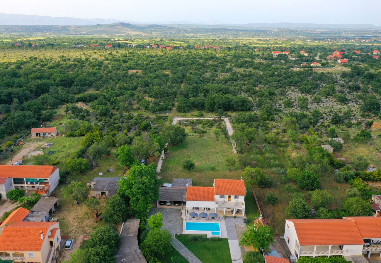 House in Tinj - Holiday Home Nona with pool