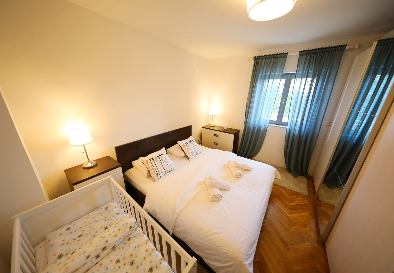 House in Tinj - Holiday Home Nona with pool