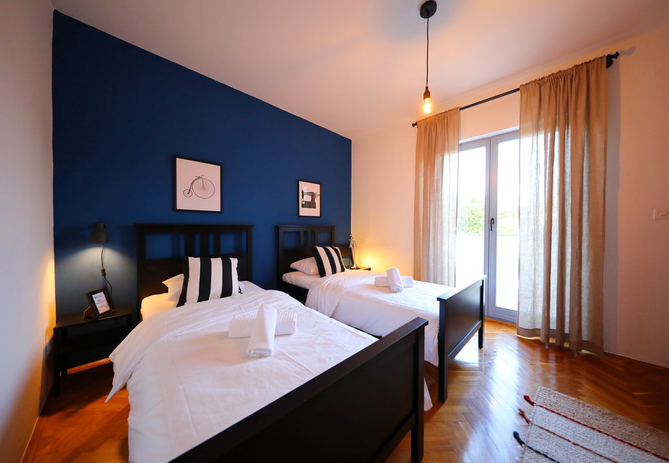 House in Tinj - Holiday Home Nona with pool