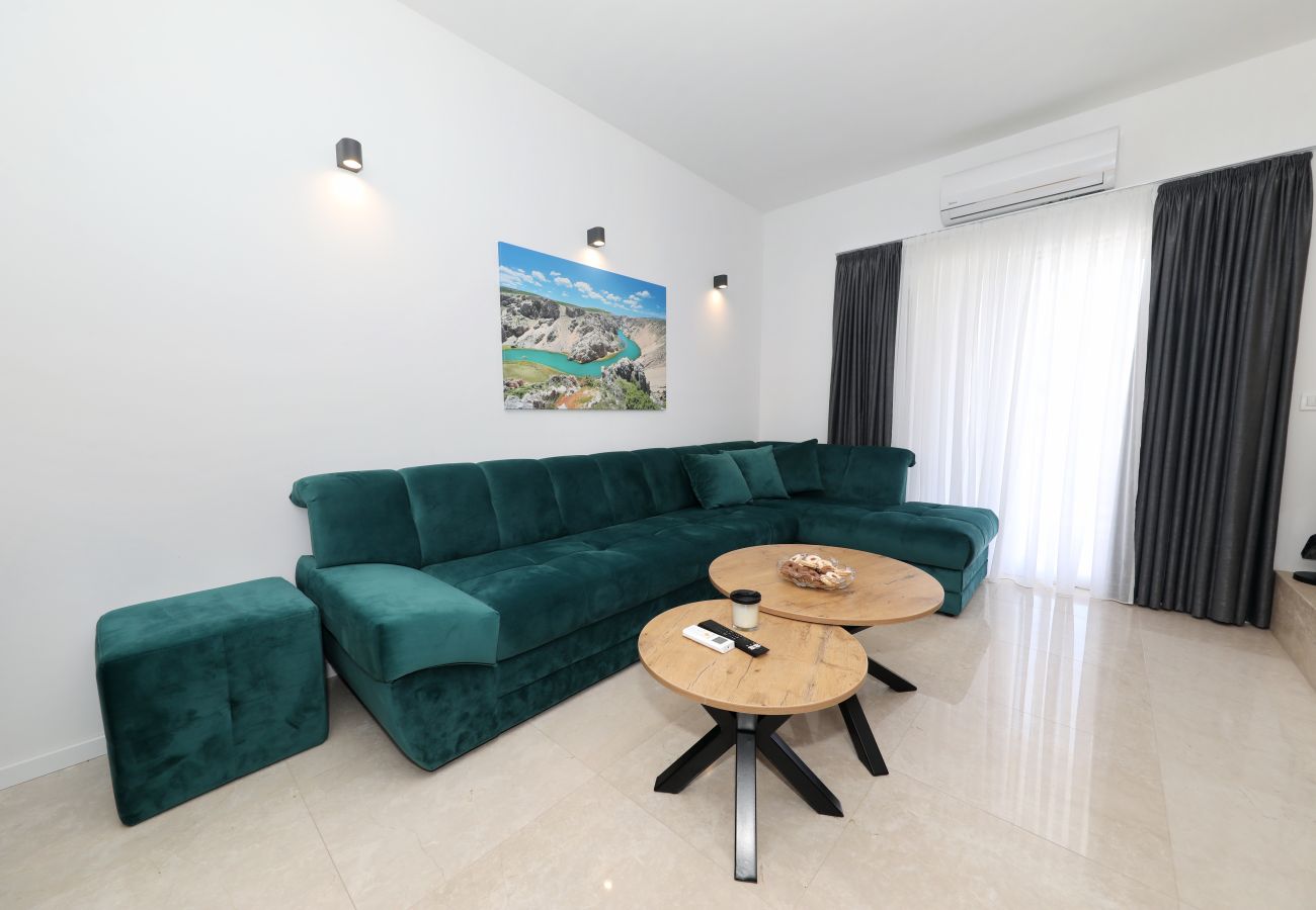 Villa in Kruševo - Villa Vallis with pool