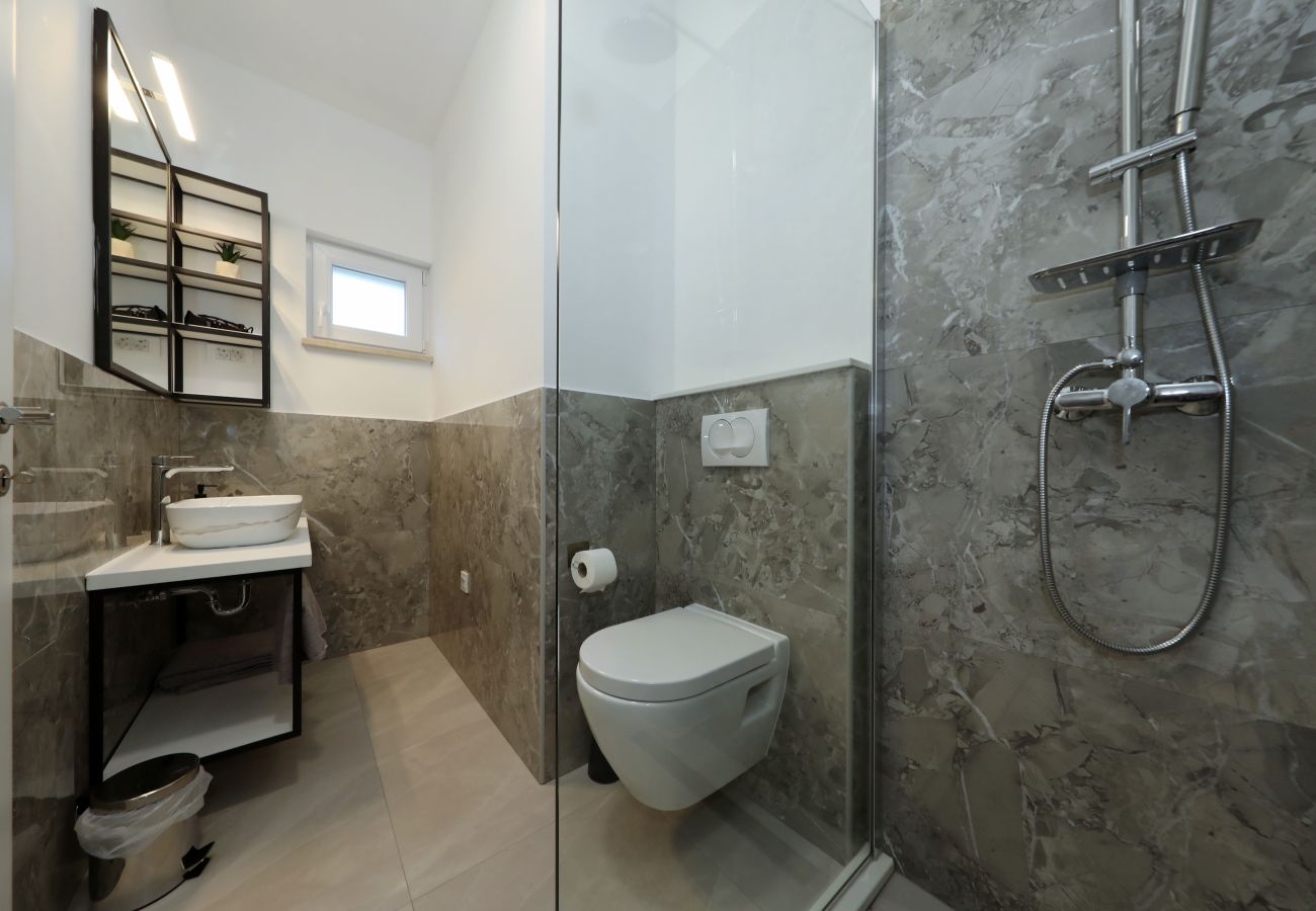 Villa in Kruševo - Villa Vallis with pool