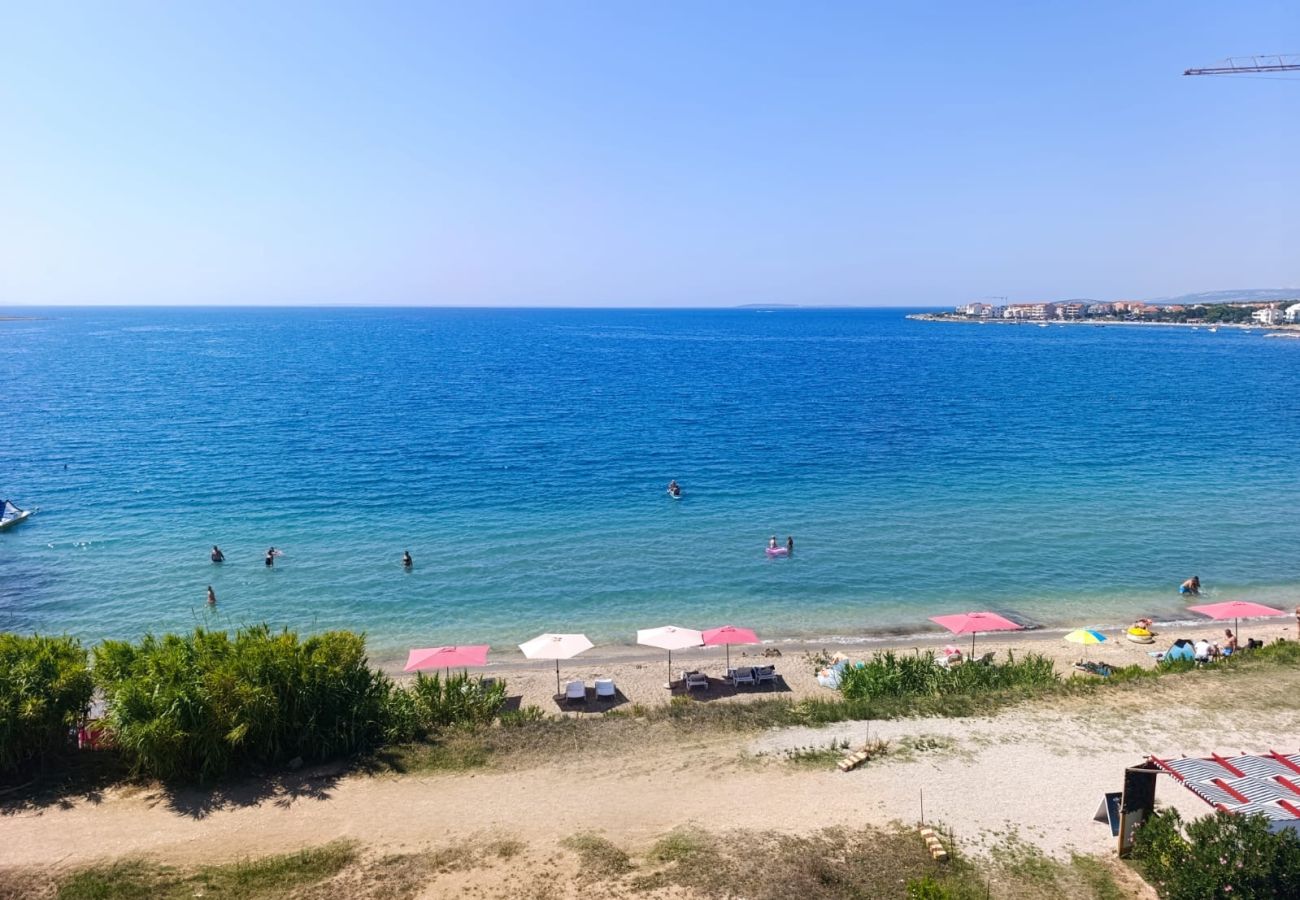 Apartment in Povljana - Beachfront penthouse Pearl