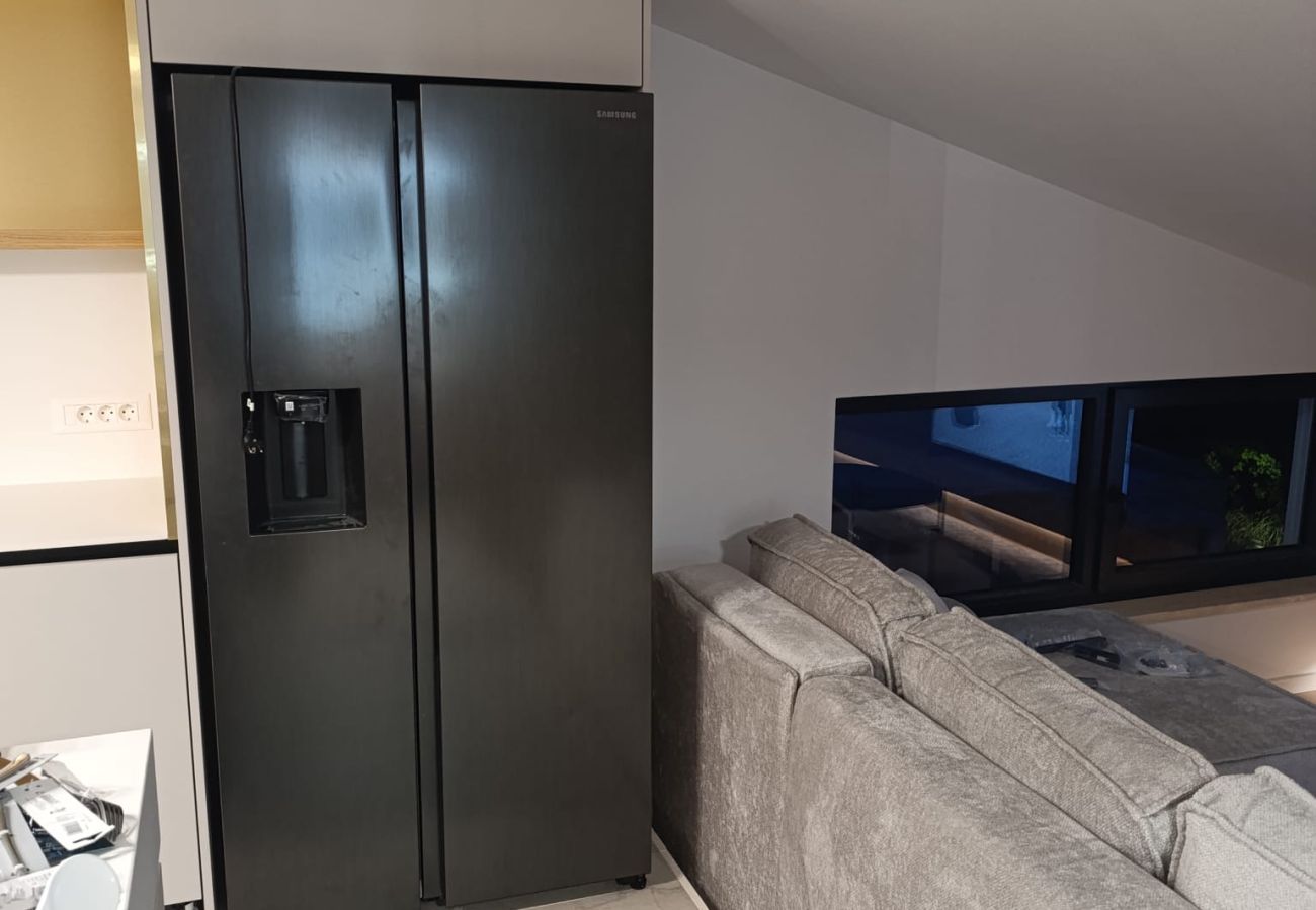 Apartment in Povljana - Beachfront penthouse Pearl