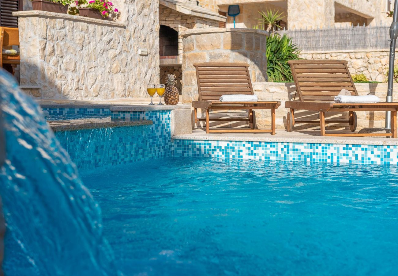 Villa in Privlaka - Villa Edena with heated pool
