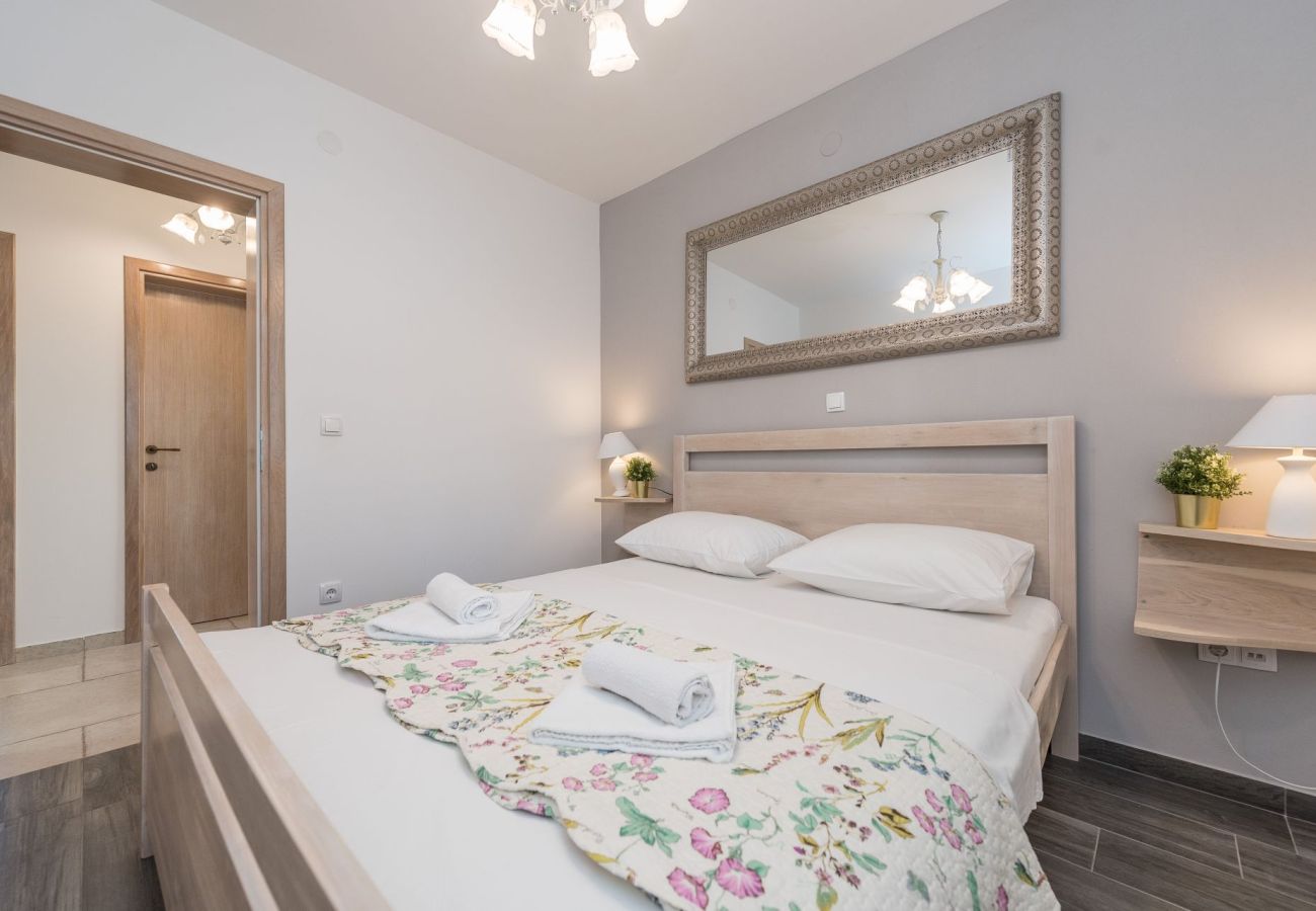 Villa in Privlaka - Villa Edena with heated pool