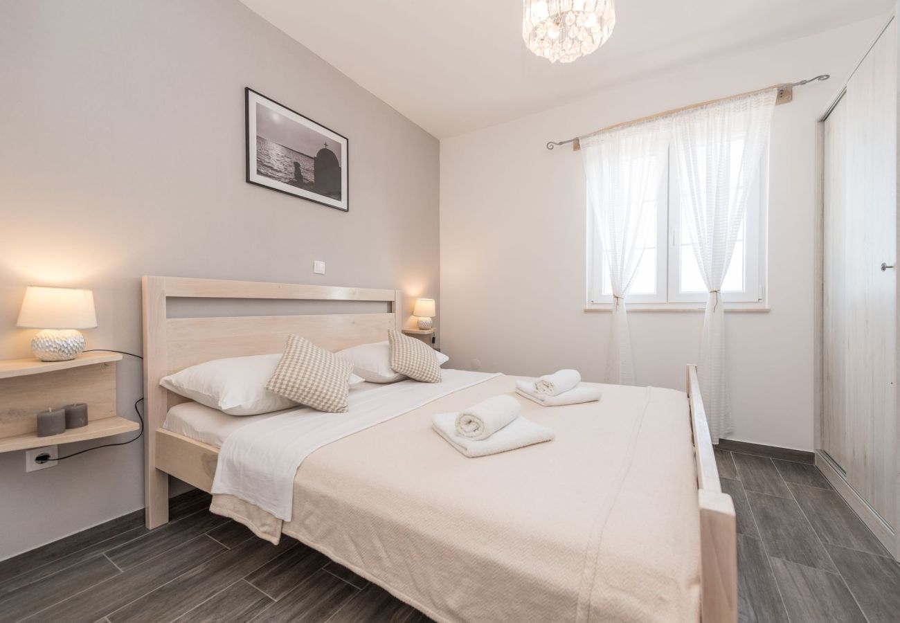 Villa in Privlaka - Villa Edena with heated pool