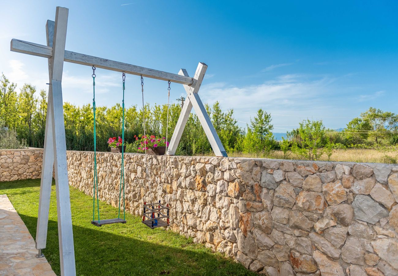 Villa in Privlaka - Villa Edena with heated pool