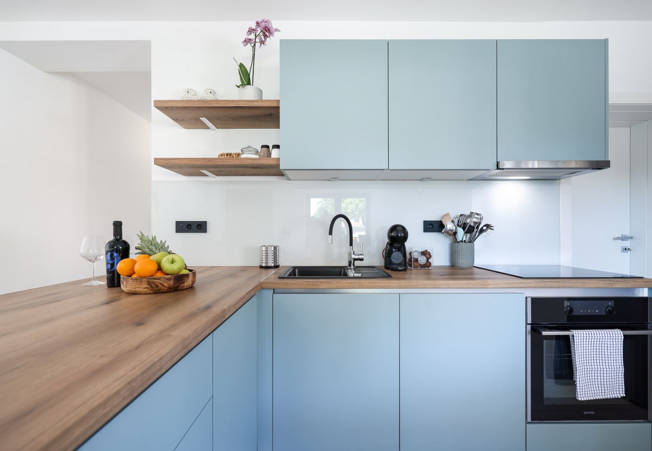 Villa in Sukošan - Villa Elaia with heated pool