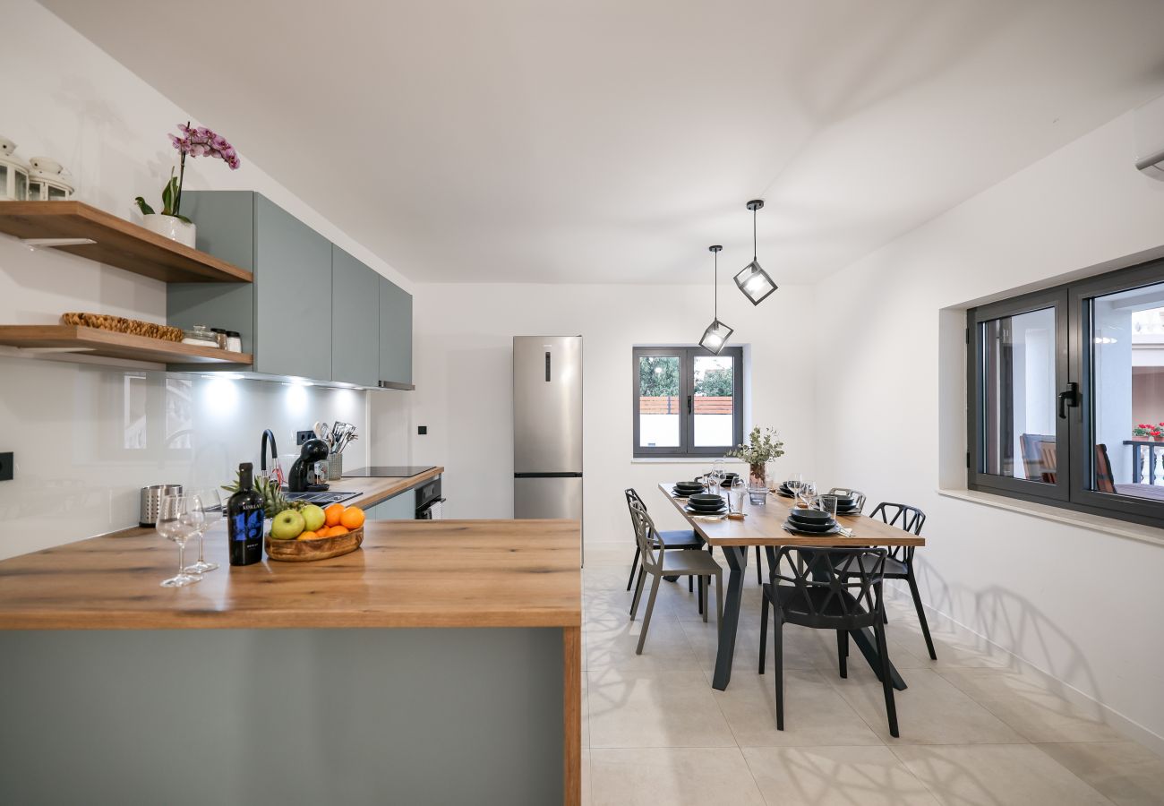 Villa in Sukošan - Villa Elaia with heated pool