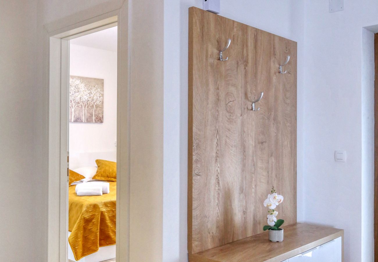 Villa in Debeljak - Villa Orkula with heated pool