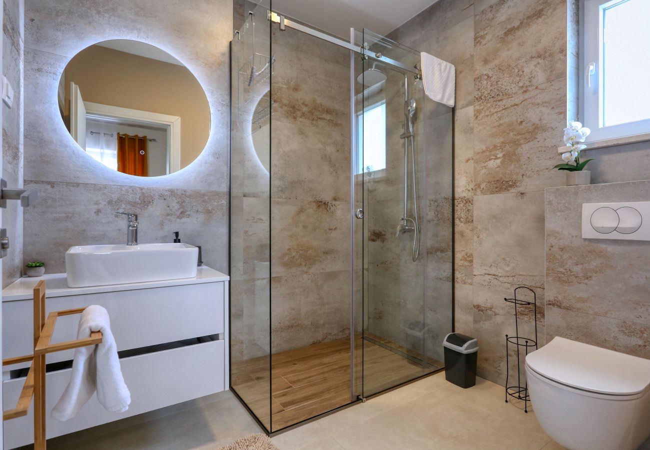 Villa in Debeljak - Villa Orkula with heated pool