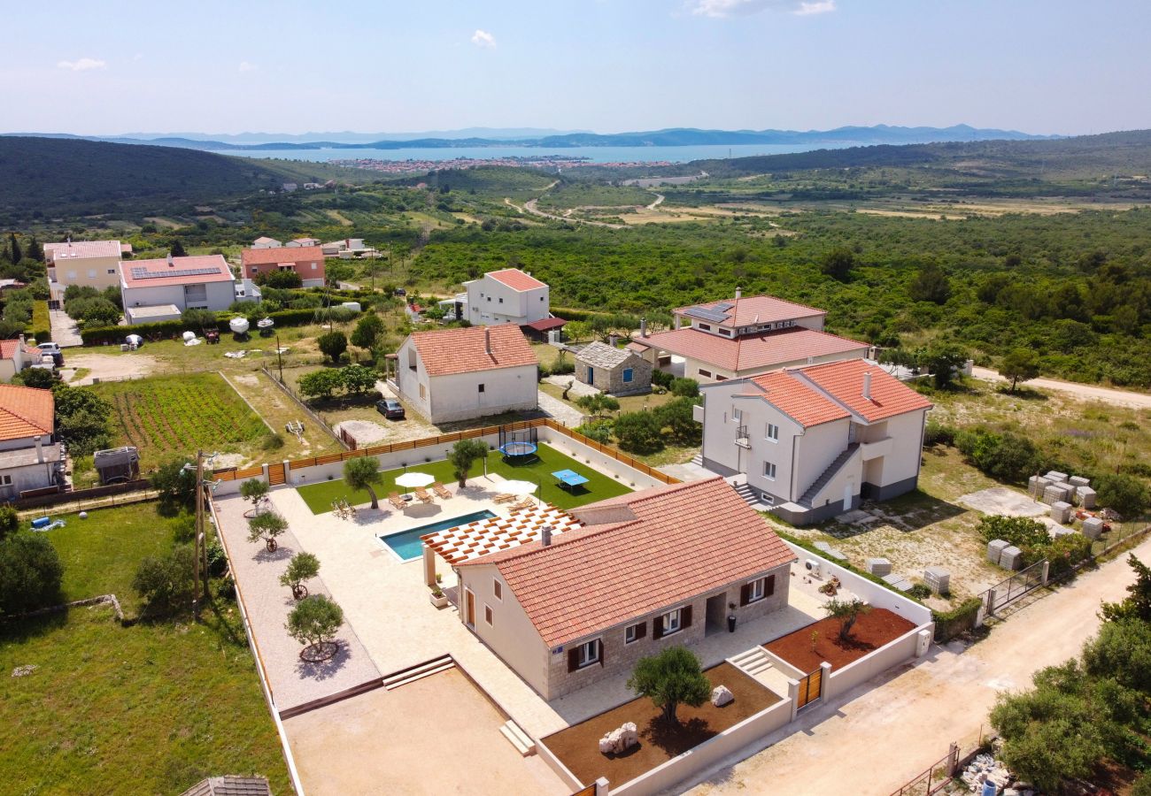 Villa in Debeljak - Villa Orkula with heated pool