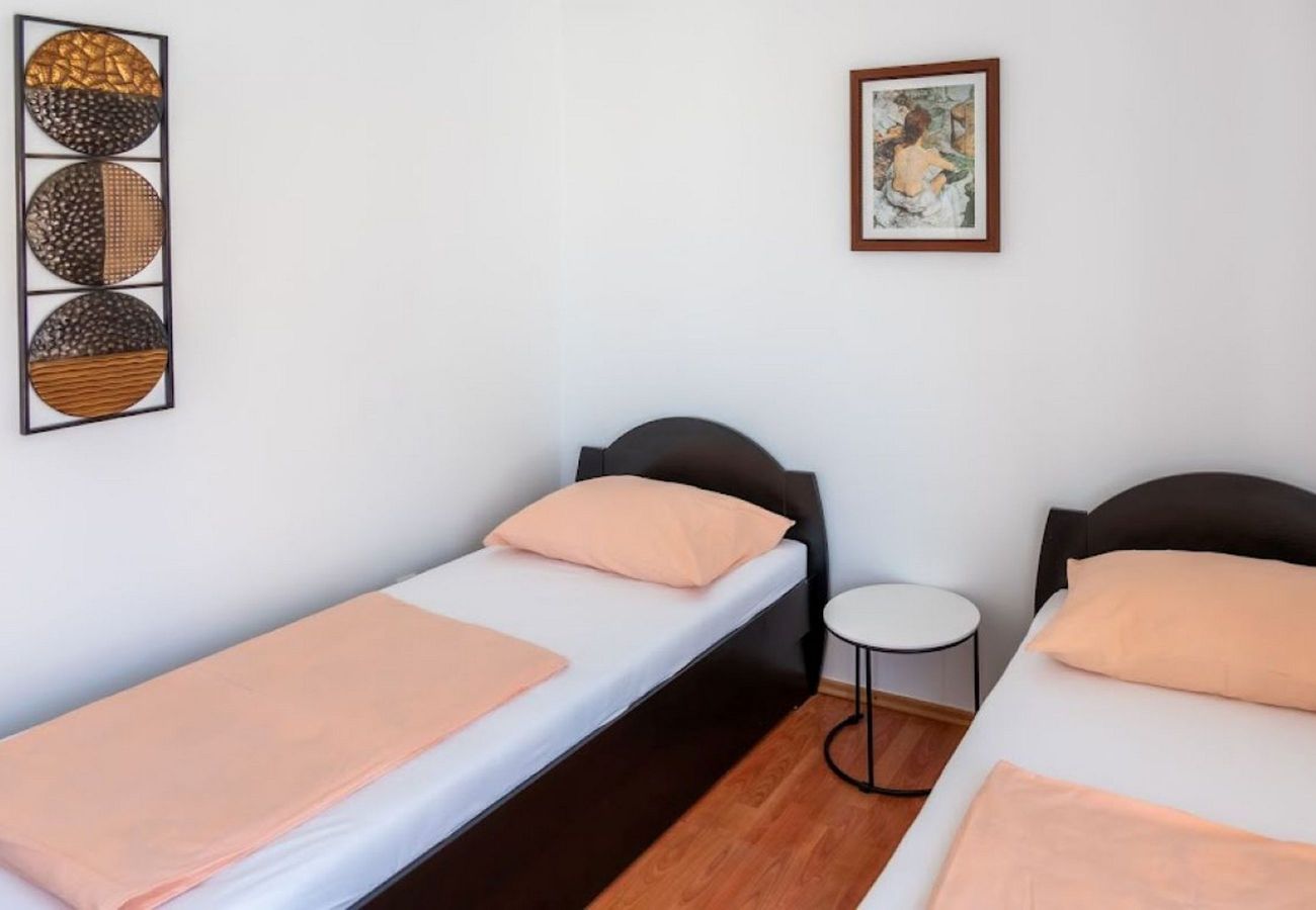 Apartment in Povljana - Apartment Luce 1