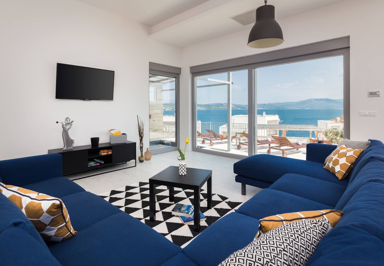 Villa in Posedarje - Villa Costabella with heated pool