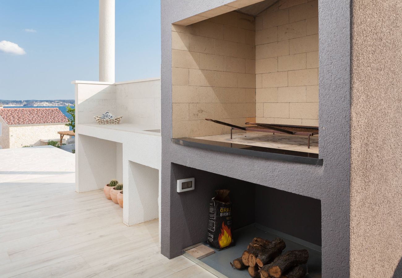 Villa in Posedarje - Villa Costabella with heated pool