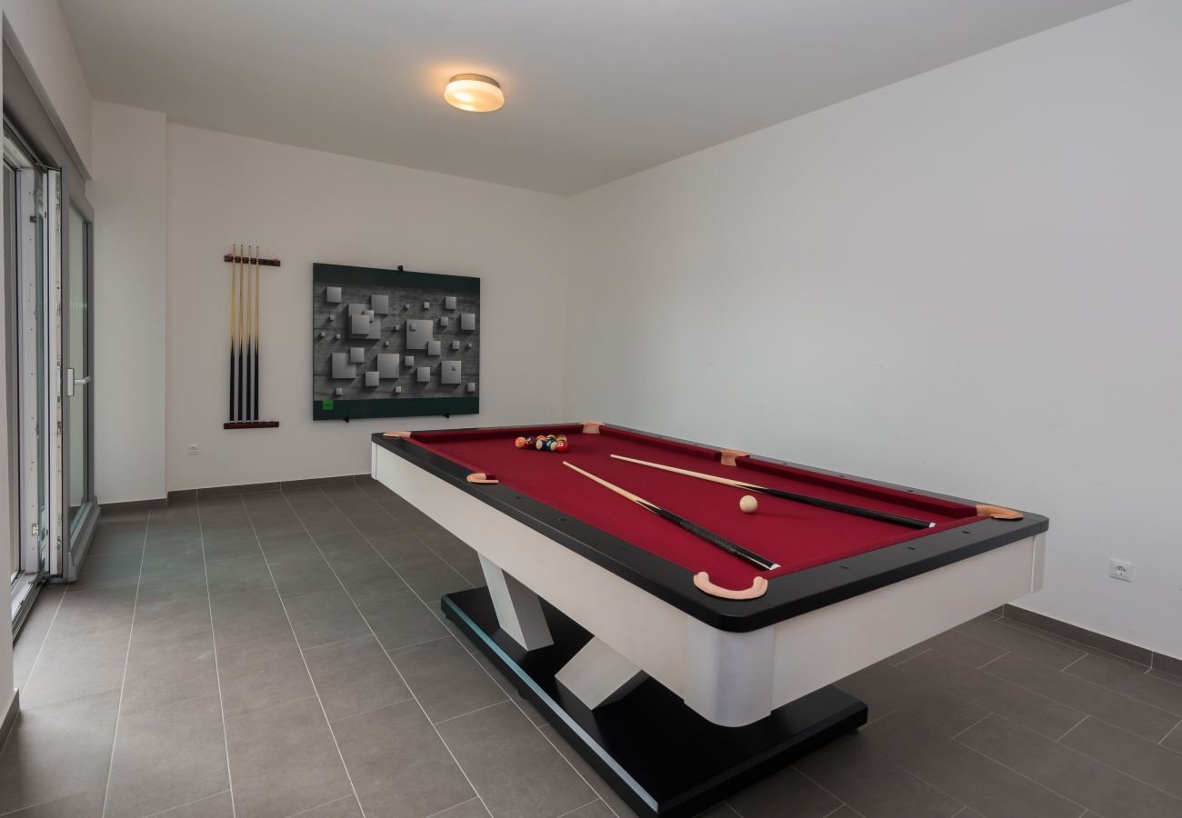 Villa in Posedarje - Villa Costabella with heated pool