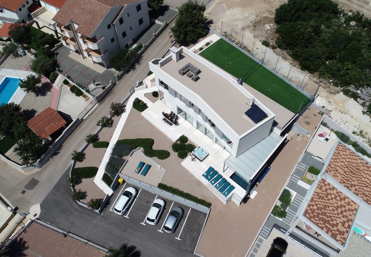 Villa in Posedarje - Villa Costabella with heated pool