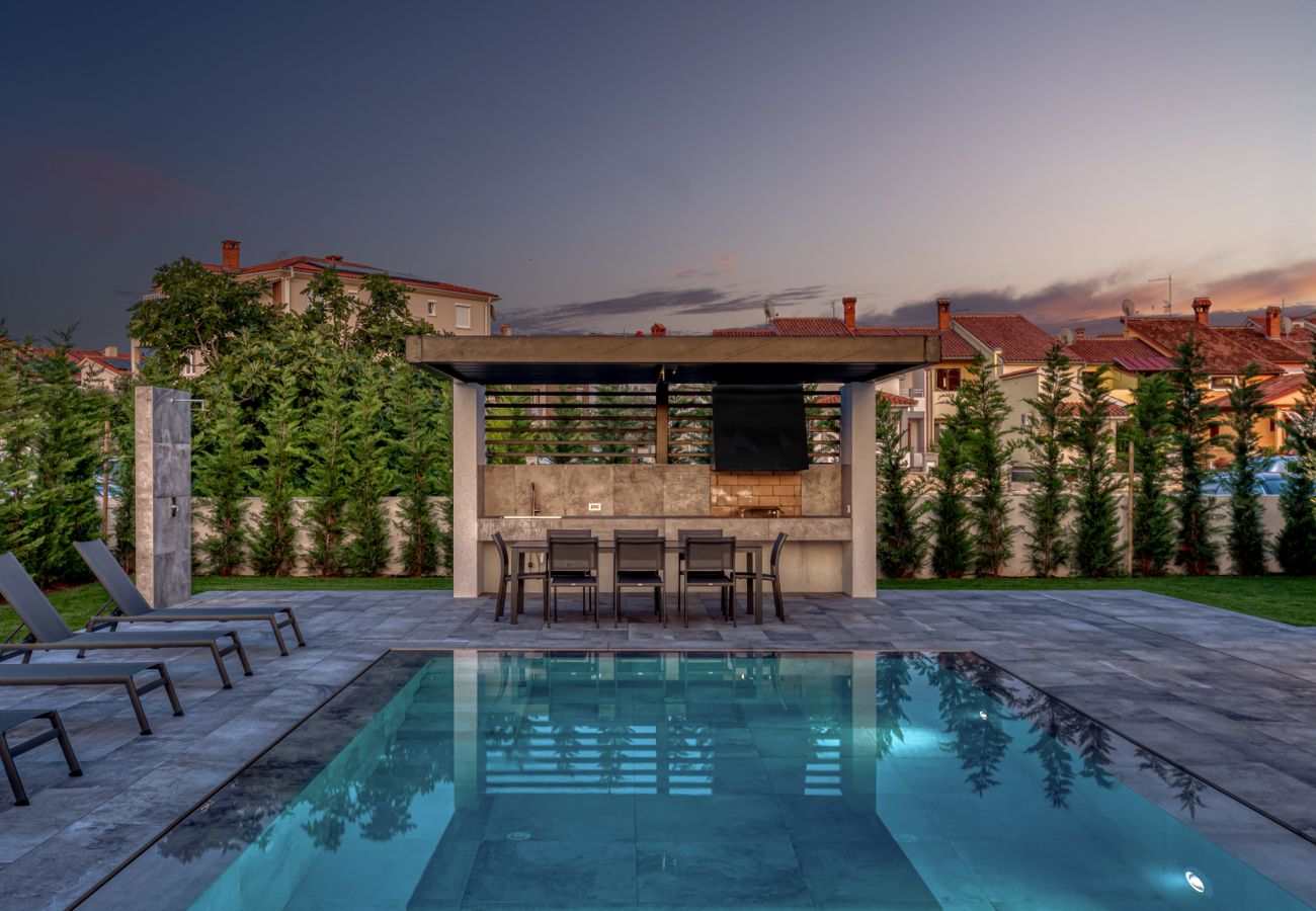 Villa in Fažana - Villa A with heated pool