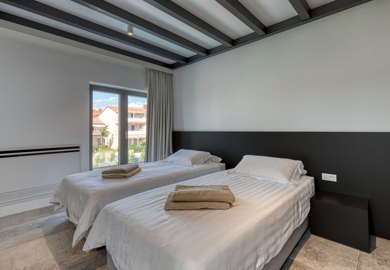 Villa in Fažana - Villa A with heated pool