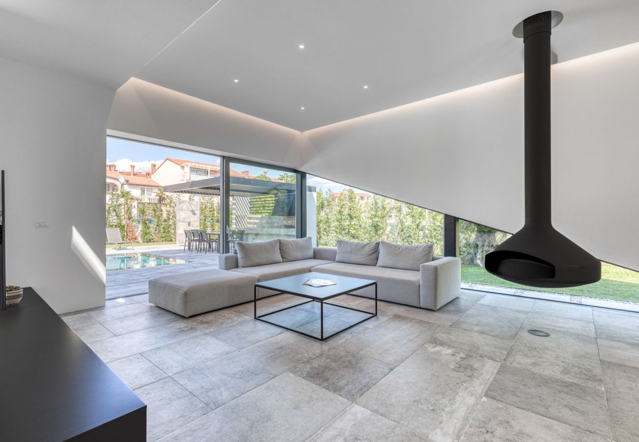 Villa in Fažana - Villa A with heated pool