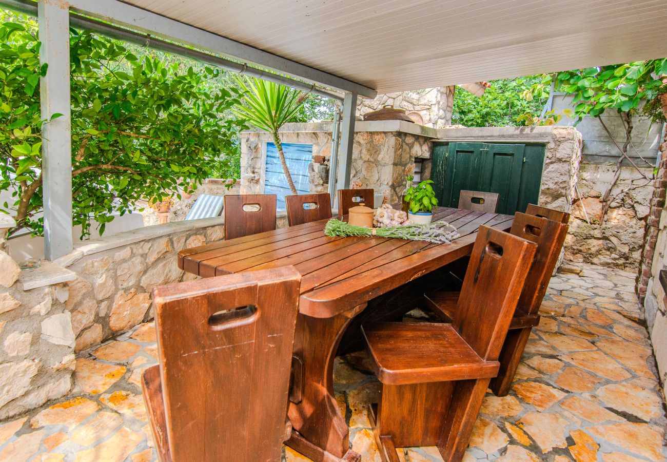 House in Maslenica - Holiday Home Florendale with pool