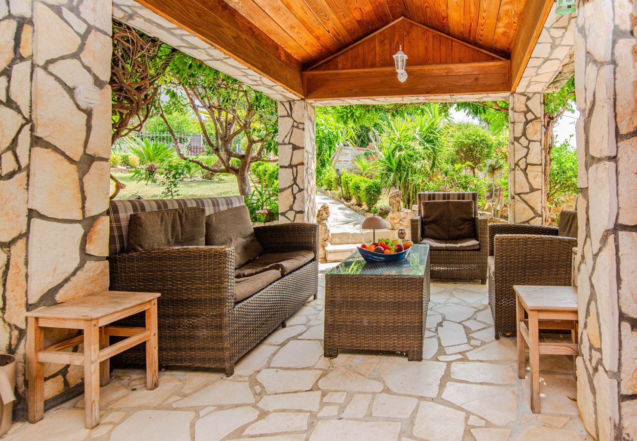 House in Maslenica - Holiday Home Florendale with pool