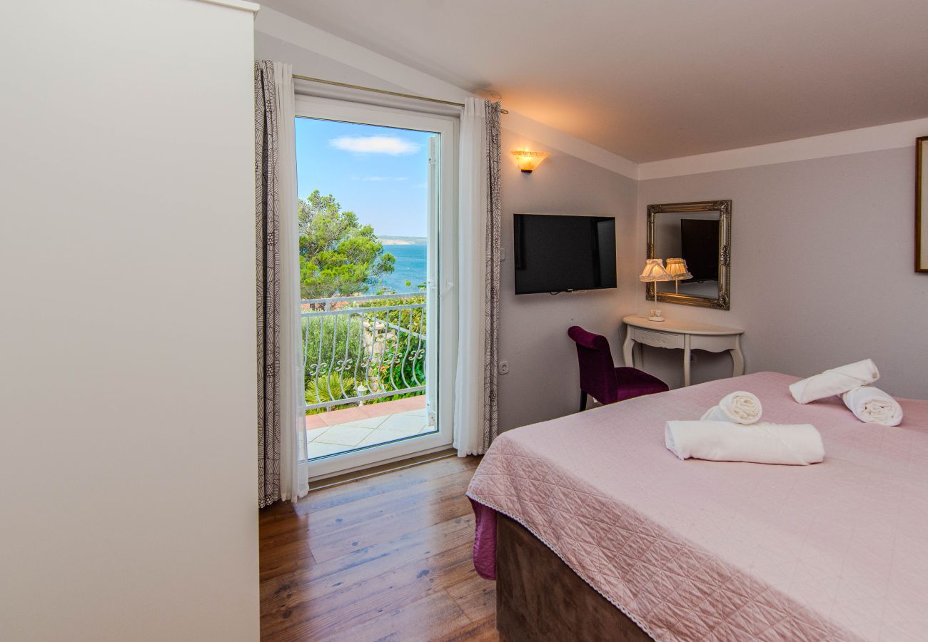 House in Maslenica - Holiday Home Florendale with pool