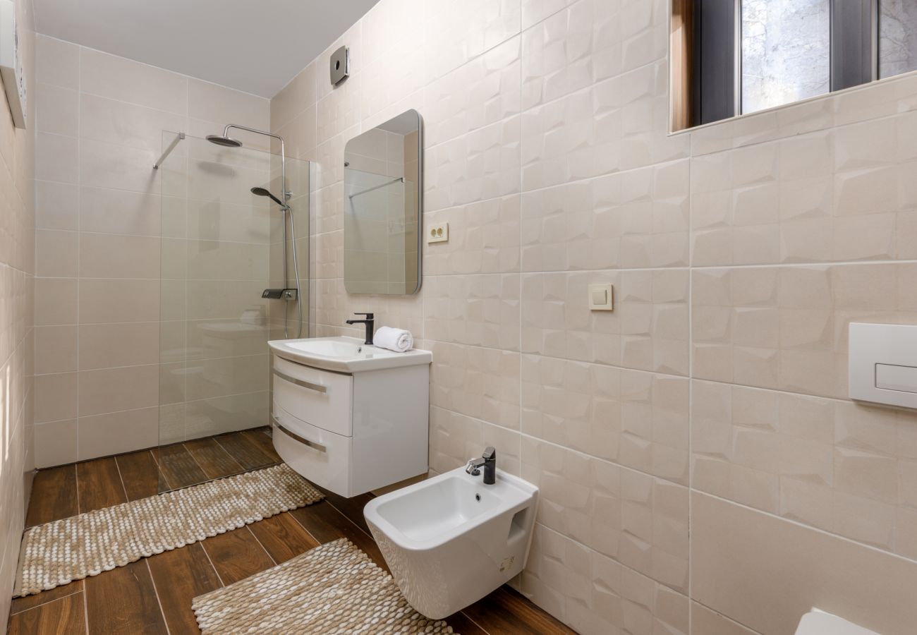 Villa in Barotul - Villa Bella with heated pool