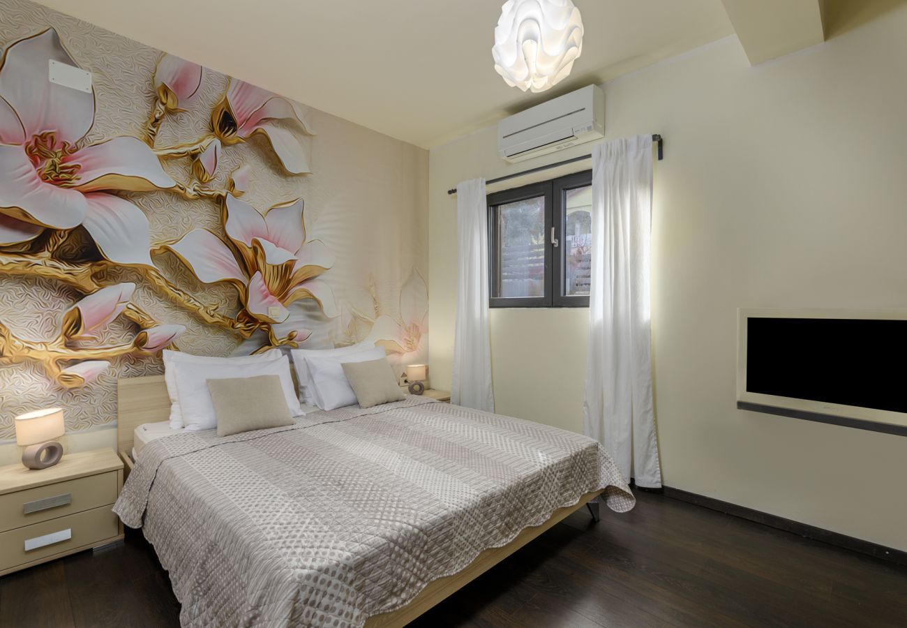 Villa in Barotul - Villa Bella with heated pool