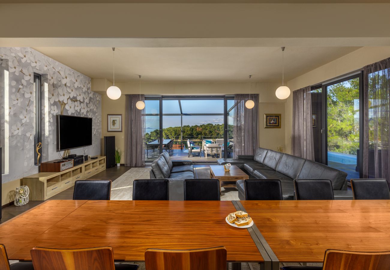 Villa in Barotul - Villa Bella with heated pool