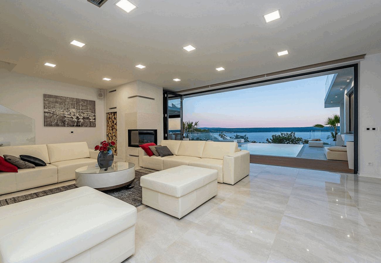 Villa in Maslenica - Villa Michelle with infinity pool